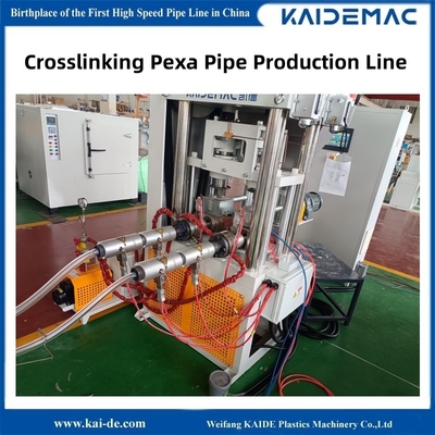 Peroksida Crosslinking PEXA Pipe Making Machine / Dual PEX Tube Extrusion Line